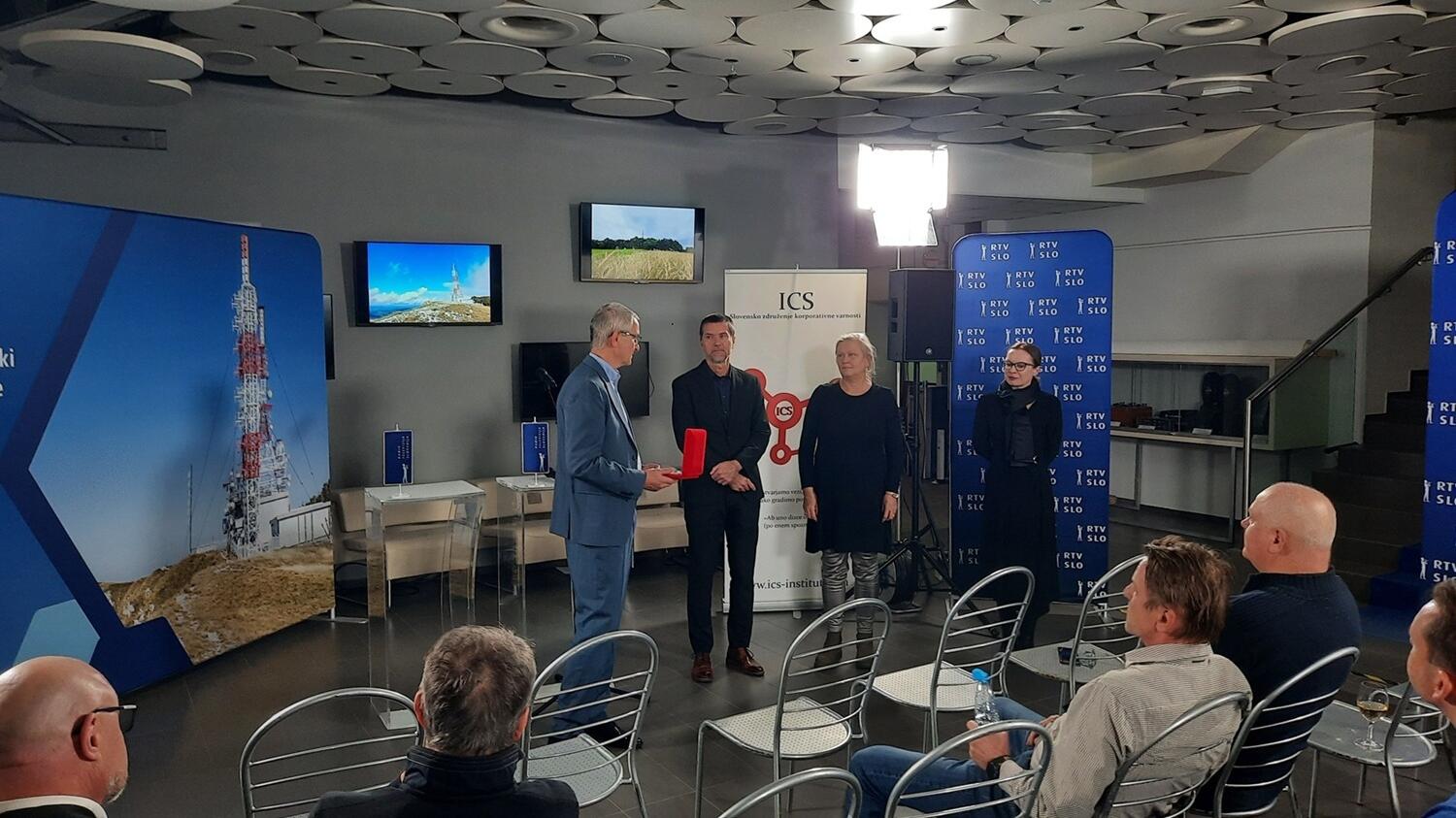 RTV 49